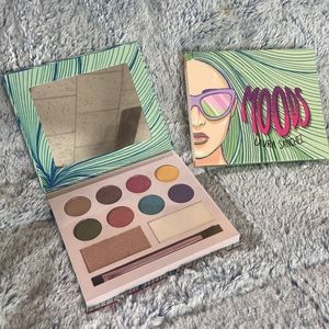 Moods eyeshadow pallet by Laura Sanchez